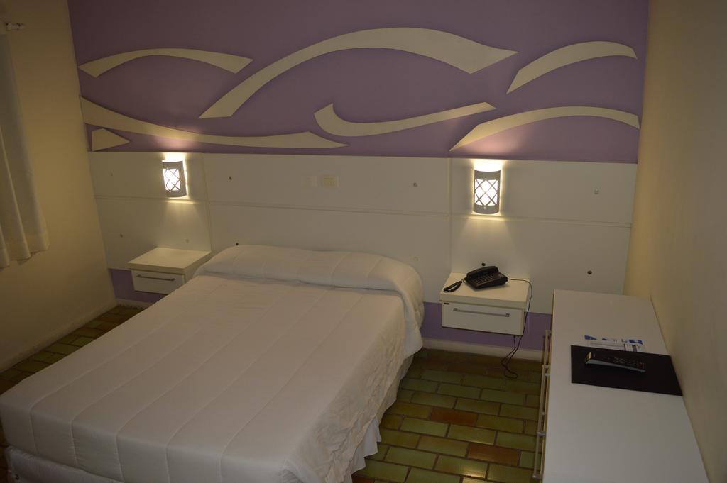 27 Praia Hotel - Frente Mar Бертиога Стая снимка