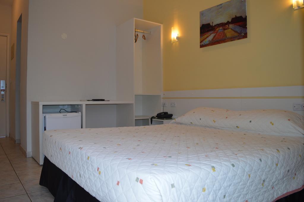 27 Praia Hotel - Frente Mar Бертиога Стая снимка