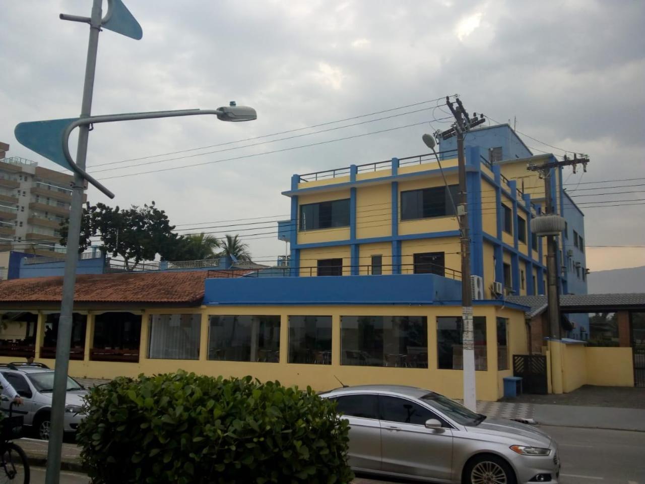 27 Praia Hotel - Frente Mar Бертиога Екстериор снимка