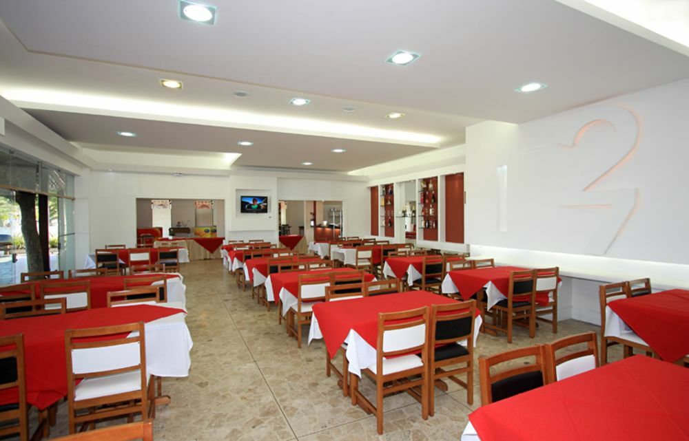 27 Praia Hotel - Frente Mar Бертиога Екстериор снимка