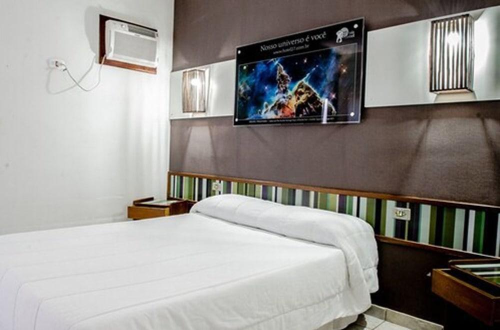 27 Praia Hotel - Frente Mar Бертиога Екстериор снимка